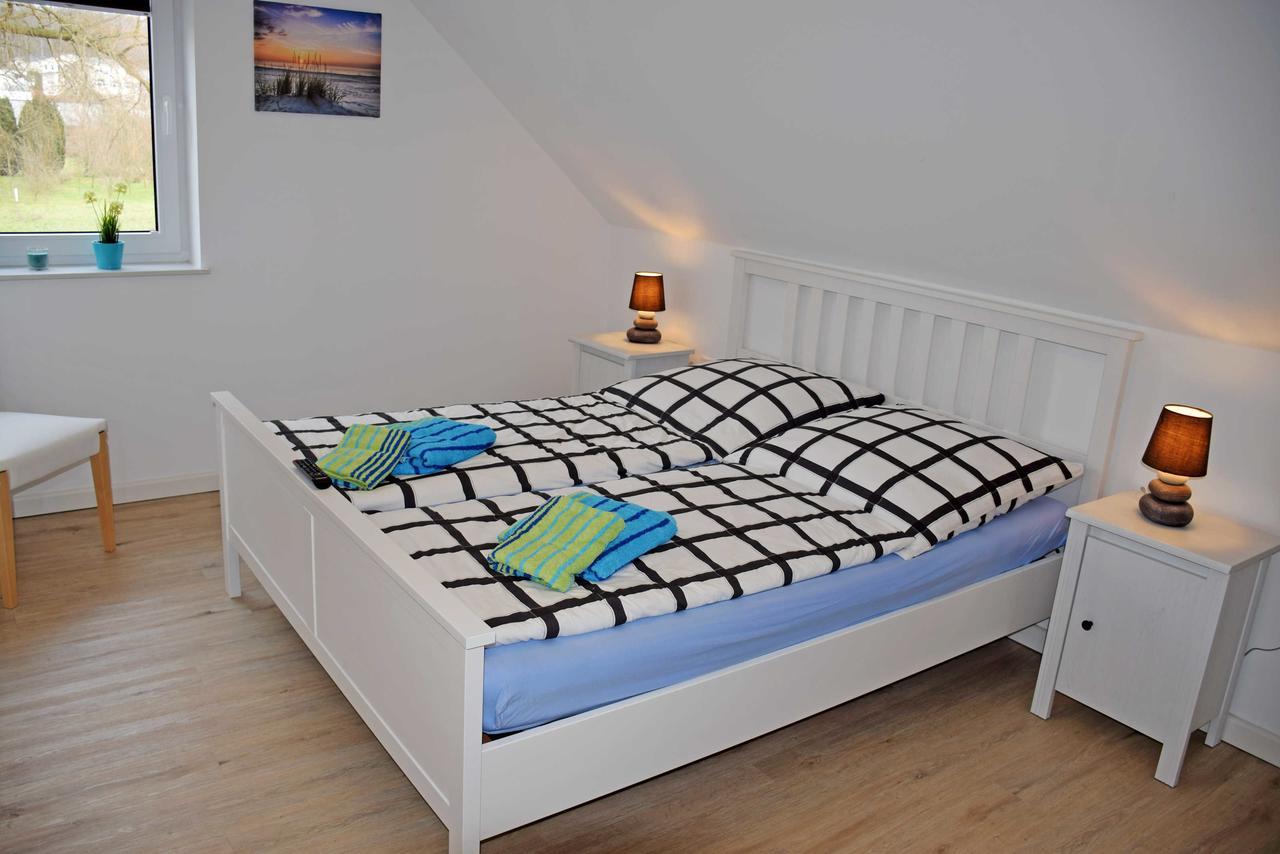 Ferienwohnung Sellin Am Seepark Exterior photo